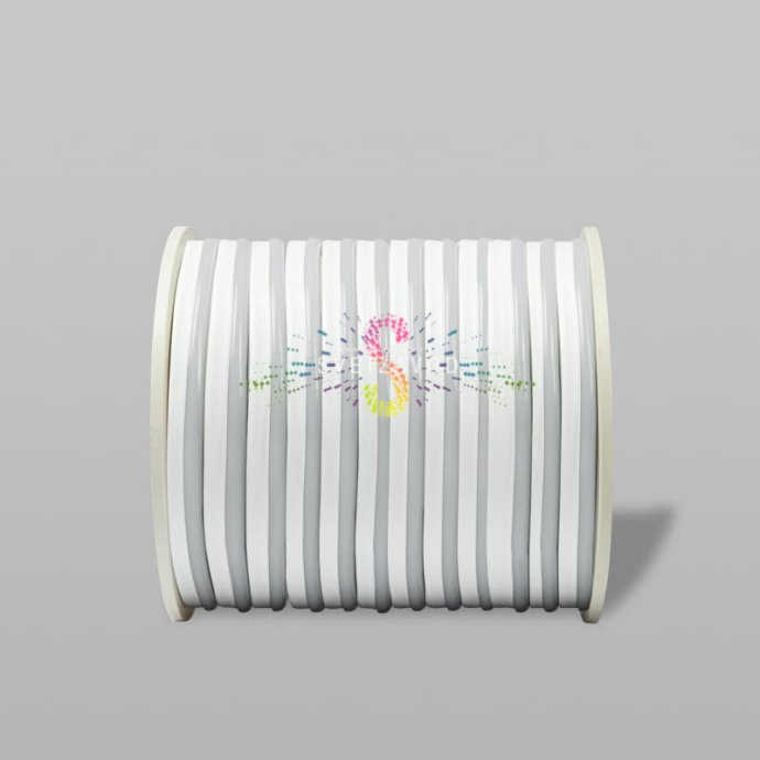 Детальное фото светодиодного гибкого неона Neon-Night: прямоугольный профиль 8х16 мм, матовая оболочка, плотное расположение светодиодов SMD2835.