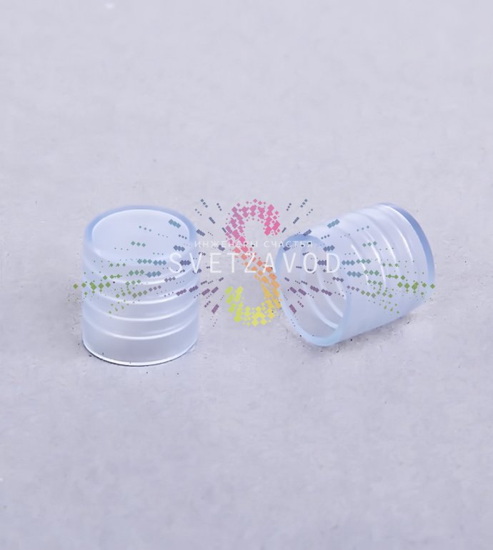 Крупный план пластиковой заглушки Rich Led для герметизации свободного конца светодиодного дюралайта диаметром 13 мм.