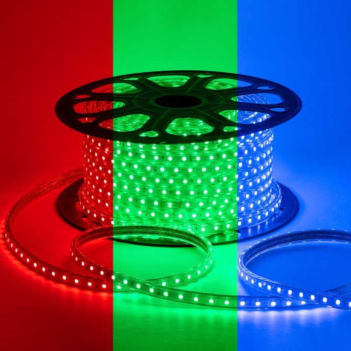 Детальное фото: RGB многоцветная светодиодная лента 220В SMD5050 60д/м, ПВХ защитой IP65, шнур питания PS3-52 в комплекте.