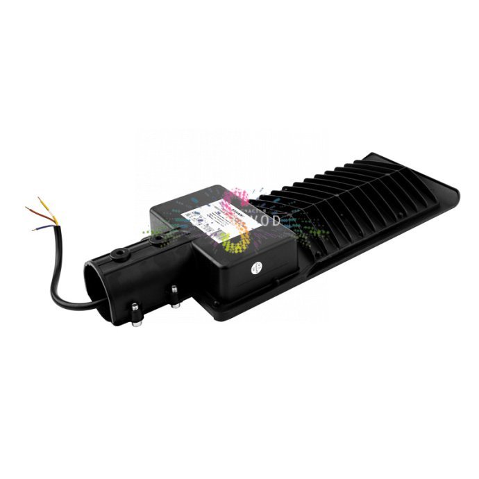 Детальное изображение светодиодного консольного светильника REXANT ДКУ-01: черный алюминиевый корпус, поликарбонатный рассеиватель, крепление.