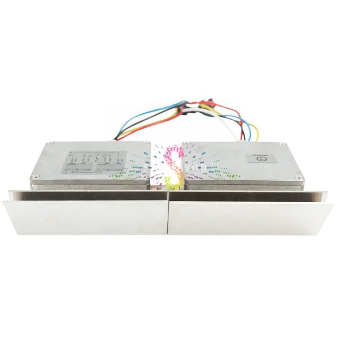 Детальное фото контроллера iMLamp4D_AC_7000 (арт. SBL-2111) в защищенном алюминиевом корпусе с клеммами, интерфейсом USB и элементами охлаждения.