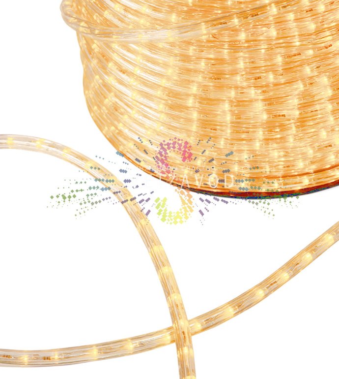 Детальное фото бухты светодиодного дюралайта Neon-Night длиной 100 метров, диаметром 13 мм, с видимыми светодиодами внутри прозрачной гибкой трубки, демонстрирующее мерцающий эффект и подключение.