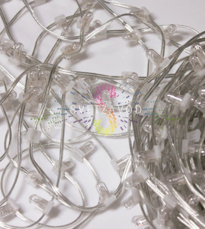 Крупный план светодиодного Клип Лайта 12В с защитными колпачками на диодах, прозрачным кабелем и эффектом мерцания.