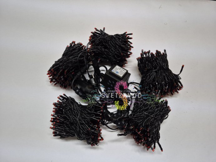 Детальное фото Клип Лайт Спайдер SSP-377: 5 нитей красных мерцающих светодиодов на черном ПВХ проводе, блок питания 220/24В, упаковка.