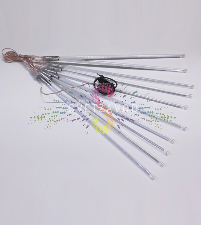 Детальное фото гирлянды Тающие сосульки синего свечения: 10 пластиковых трубок с эффектом стекающей капли, блок питания 220/12В, влагозащита IP65.