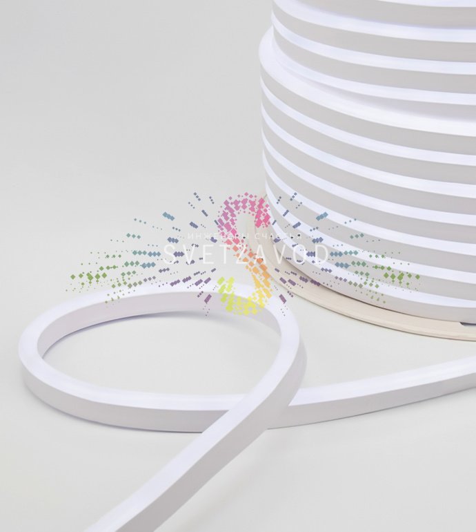 Крупный план светодиодного гибкого неона Neon-Night с матовой оплеткой, прямоугольного сечения 8х16 мм, демонстрирующий равномерное холодно-белое свечение.