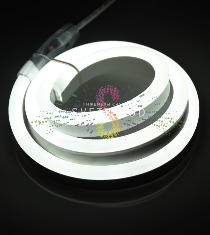 Детальное фото светодиодного гибкого неона: прямоугольный профиль 8х18 мм, матовая силиконовая оплетка, яркие светодиоды SMD2835, расположенные с шагом 0.83 см.