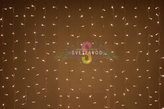 Детальное фото светодиодного занавеса Дождь 2х9м: горизонтальный шлейф 2м, 20 вертикальных нитей по 9м, 1800 светодиодов, прозрачные провода ПВХ, блок питания в комплекте.