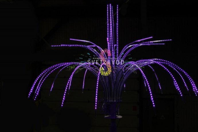 Крупный план светодиодного фейерверка Магнолия (арт. SFW-243) с металлическим каркасом, пластиковыми лучами и контроллером на белом основании