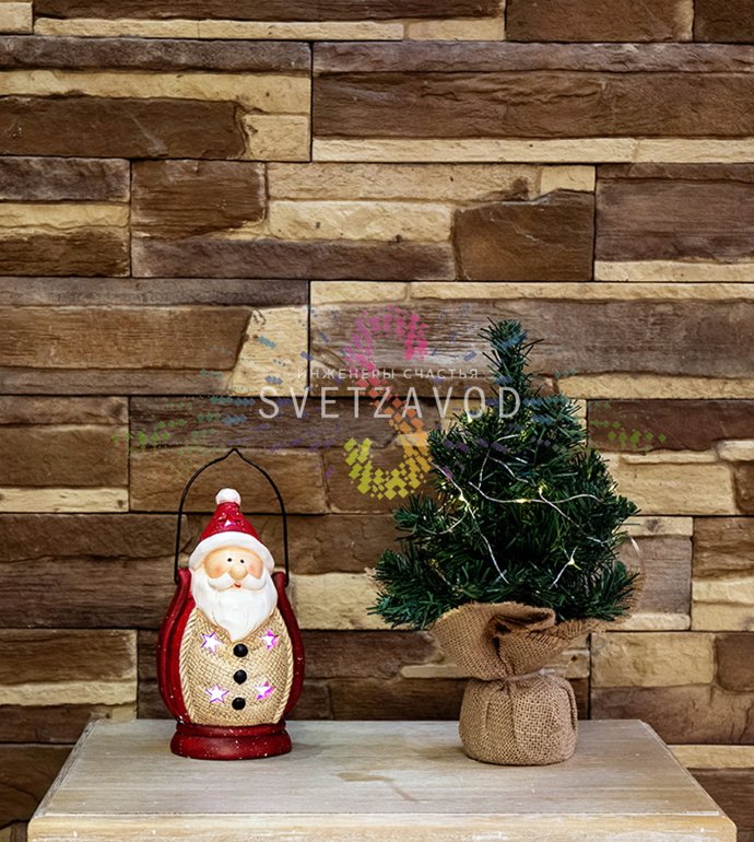 Детальное фото елочки Neon-Night: зеленая хвоя из ПВХ, плетеный текстильный мешочек, устойчивая подставка, компактный размер 60 см.