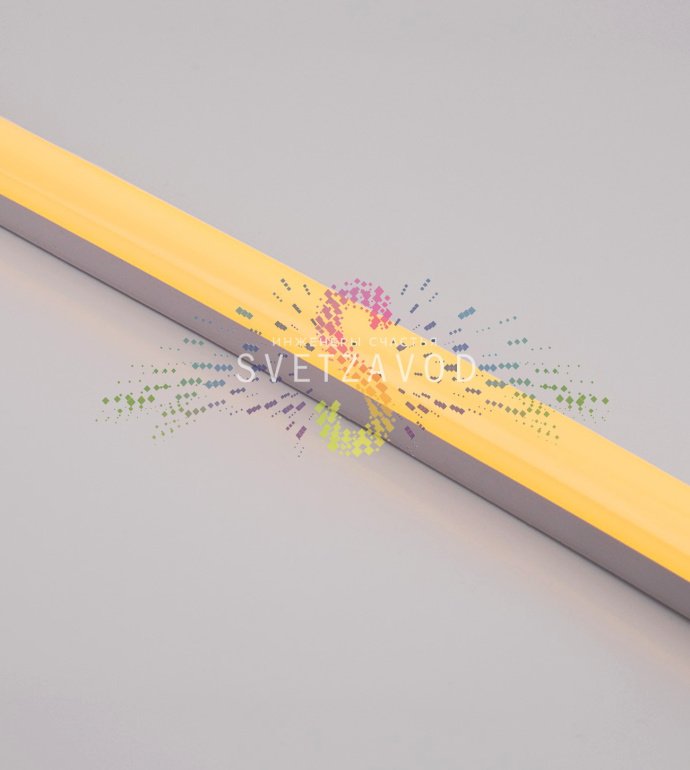 Крупный план светодиодного гибкого неона D-формы желтого свечения, демонстрирующий матовую оплетку и плотное расположение диодов SMD2835.