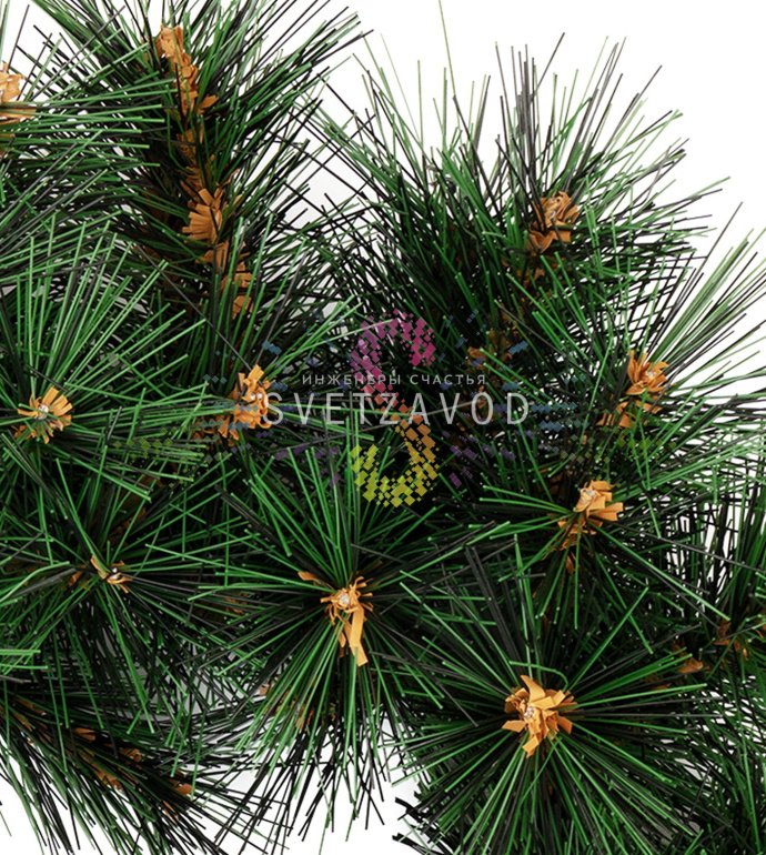 Детальное фото рождественского венка Neon-Night: густые ветки из лески, темно-зеленая хвоя, готов к украшению шарами и гирляндами.