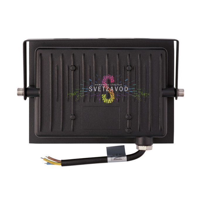 Детальное фото светодиодного прожектора REXANT 50Вт в черном алюминиевом корпусе с защитой IP65, стеклянным рассеивателем и поворотным креплением. Детальное фото светодиодного прожектора REXANT 50Вт в черном алюминиевом корпусе с защитой IP65, стеклянным рассеивателем и поворотным креплением.