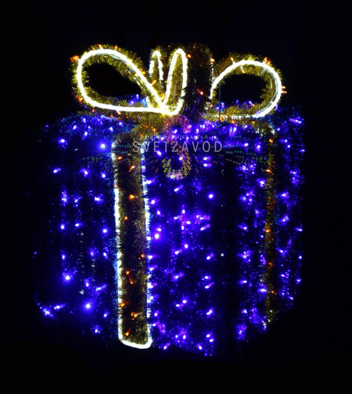 Детальное фото уличной световой фигуры «Подарок» синего цвета с желтым бантом. Видны металлический каркас, светодиоды и степень защиты IP65. Детальное фото уличной световой фигуры «Подарок» синего цвета с желтым бантом. Видны металлический каркас, светодиоды и степень защиты IP65.