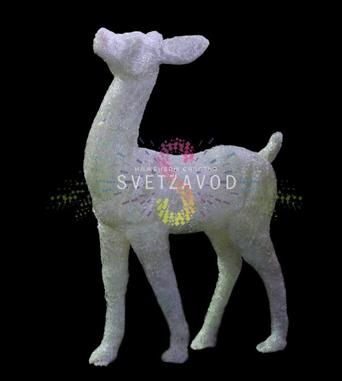 Детальное фото световой акриловой фигуры 3D «Благородный олень» в белом цвете, показывающее конструкцию, светодиоды и качество изготовления для уличного использования.