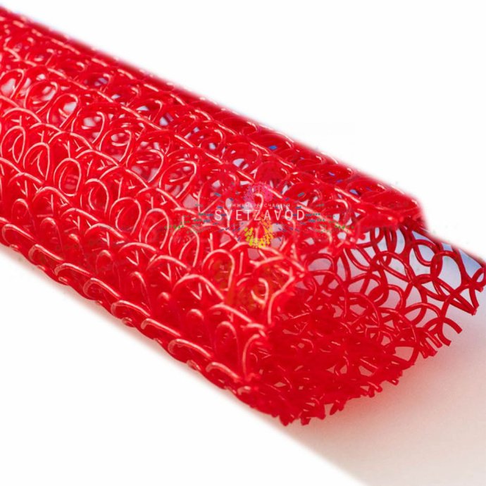 Детальное фото красного декоративного материала Деколэйс из ПВХ нити, намотанного на катушку, с указанием размера 1 метр в ширину и 10 метров в длину. Детальное фото красного декоративного материала Деколэйс из ПВХ нити, намотанного на катушку, с указанием размера 1 метр в ширину и 10 метров в длину.