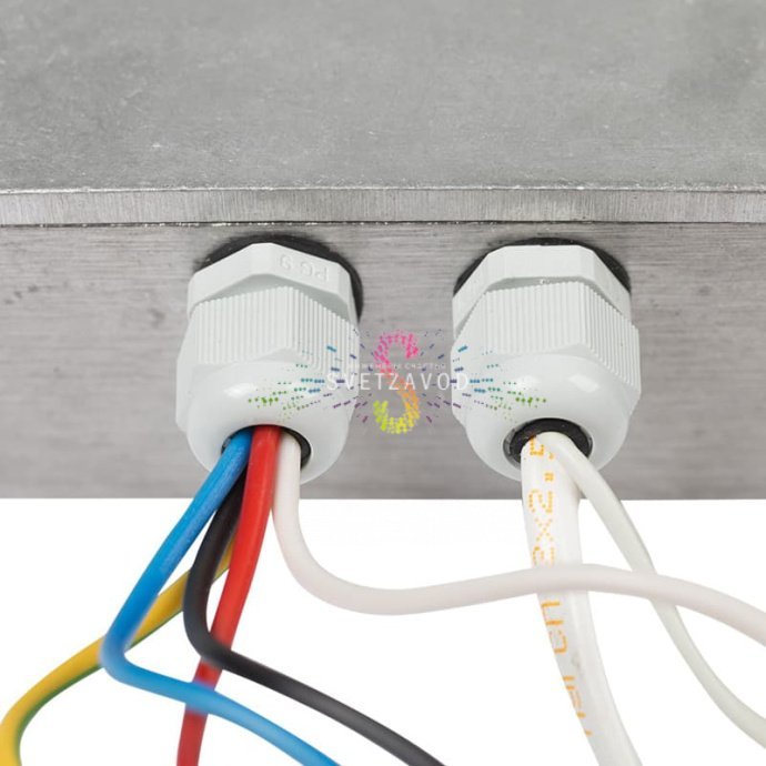 Детальное фото контроллера iMLamp4D_AC_7000 (арт. SBL-2111) в защищенном алюминиевом корпусе с клеммами, интерфейсом USB и элементами охлаждения.