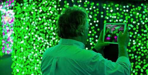 Светодиодный занавес в качестве фона