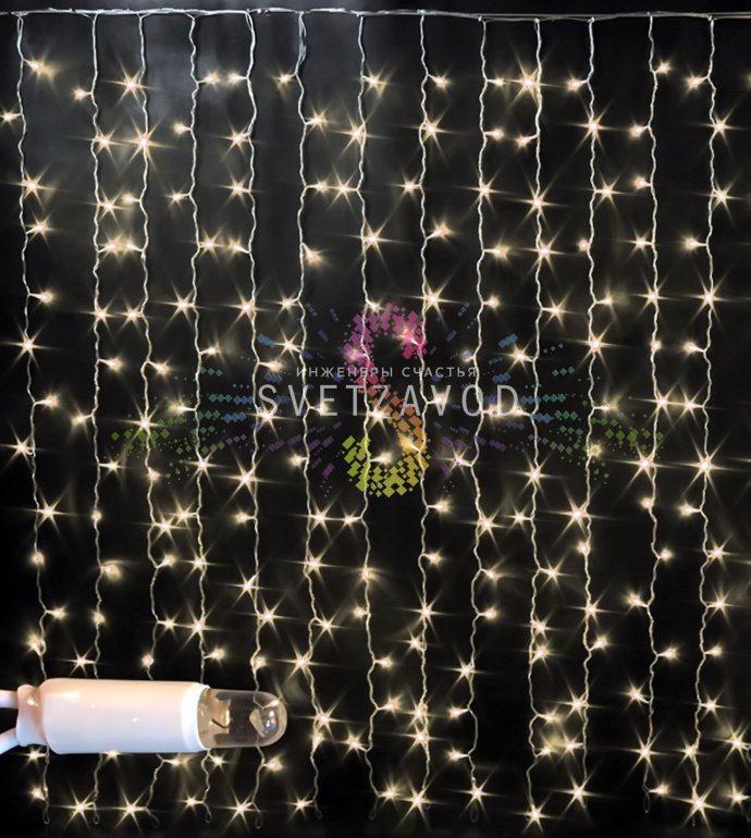 Детальное фото светодиодного дождя Rich Led: горизонтальный шлейф 2м с 20 вертикальными нитями по 1.5м, белый ПВХ-кабель, светодиоды с защитными колпачками.