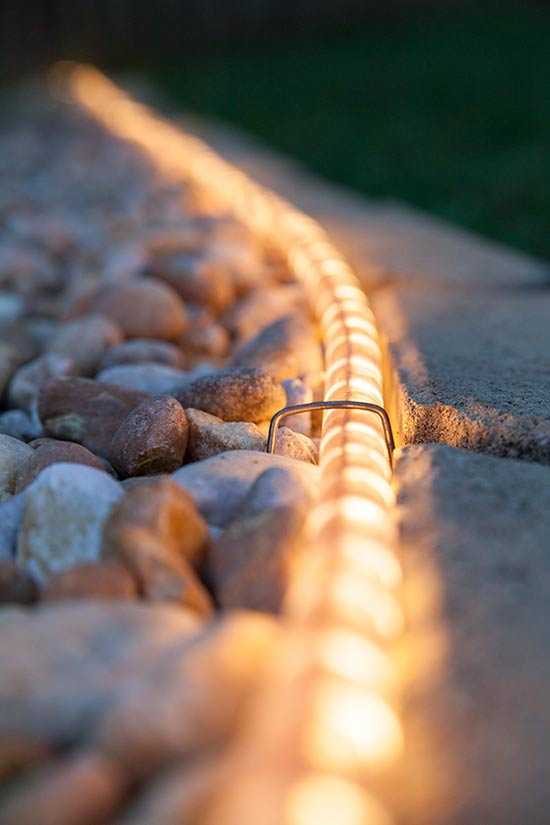 3-ways-to-use-rope-light-outdoors-15.jpg