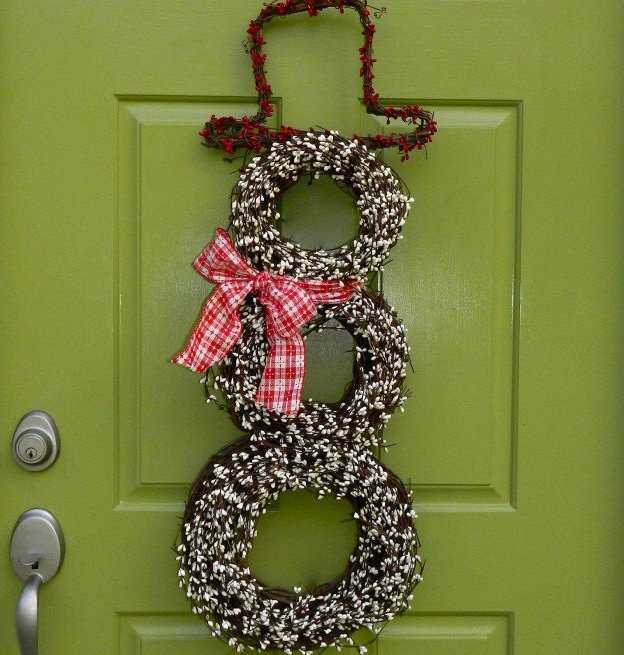 30-ideas-to-decorate-front-door-for-christmas-15.jpg