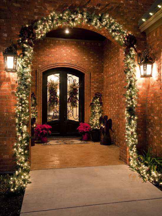 30-ideas-to-decorate-front-door-for-christmas-32.jpg