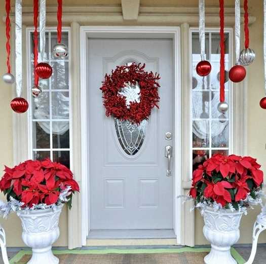 30-ideas-to-decorate-front-door-for-christmas-02.jpg