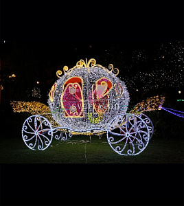 Светодиодная конструкция карета "Карета золушки с тройкой лошадей"